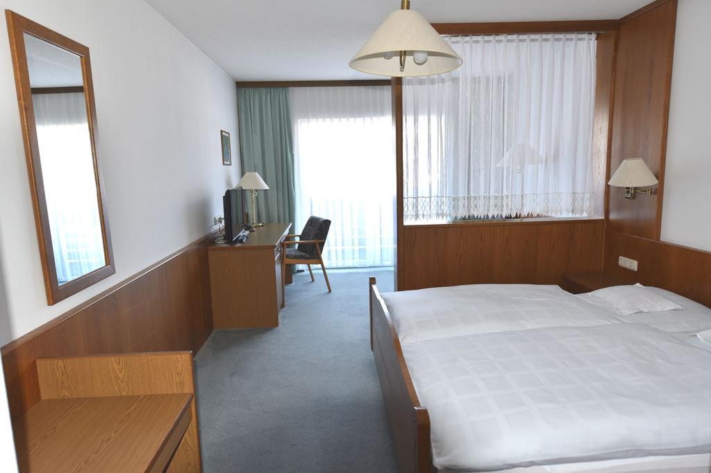 Urlaubshotel Binder Büchlberg Екстериор снимка