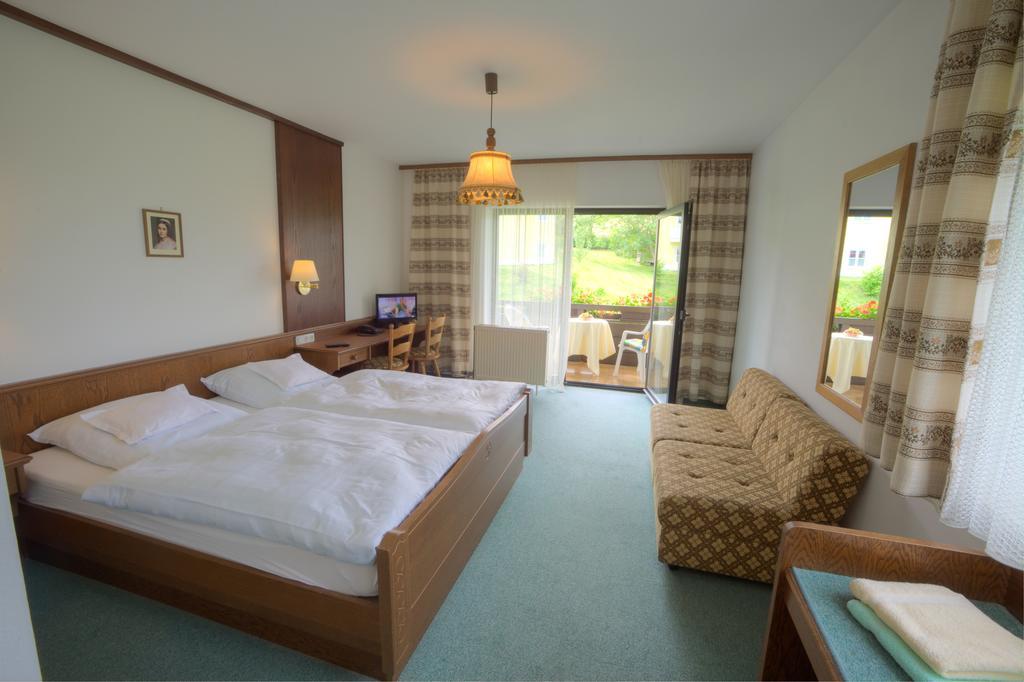 Urlaubshotel Binder Büchlberg Екстериор снимка