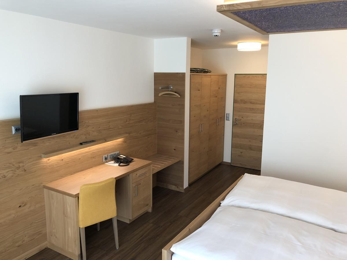Urlaubshotel Binder Büchlberg Екстериор снимка